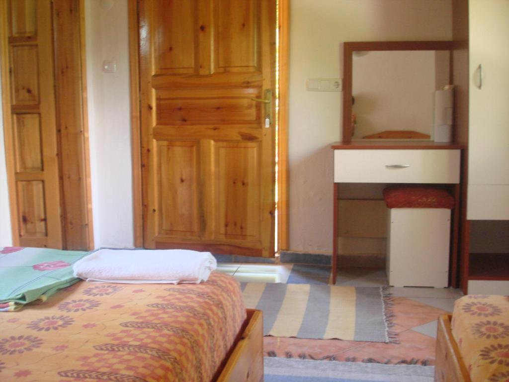 Kiyi Pansiyon Çıralı Zimmer foto